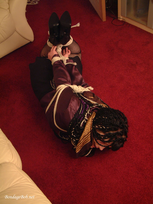 Tied Sexy Beauties 80-2