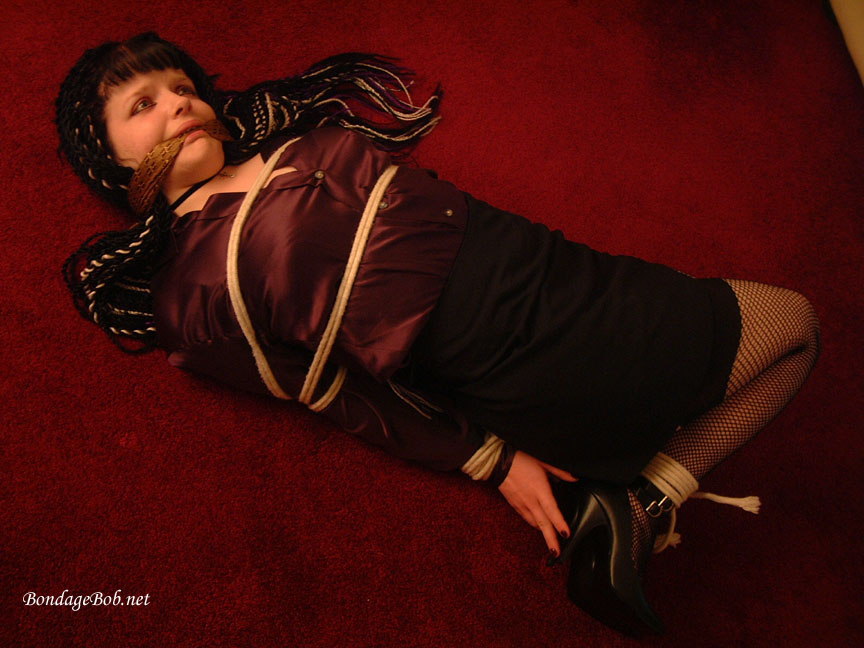 Tied Sexy Beauties 80-2