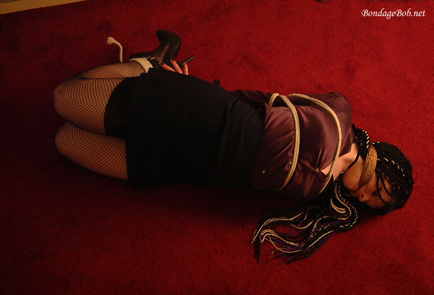 Tied Sexy Beauties 80-2