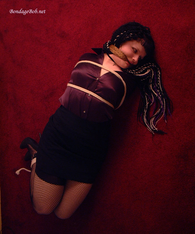 Tied Sexy Beauties 80-2