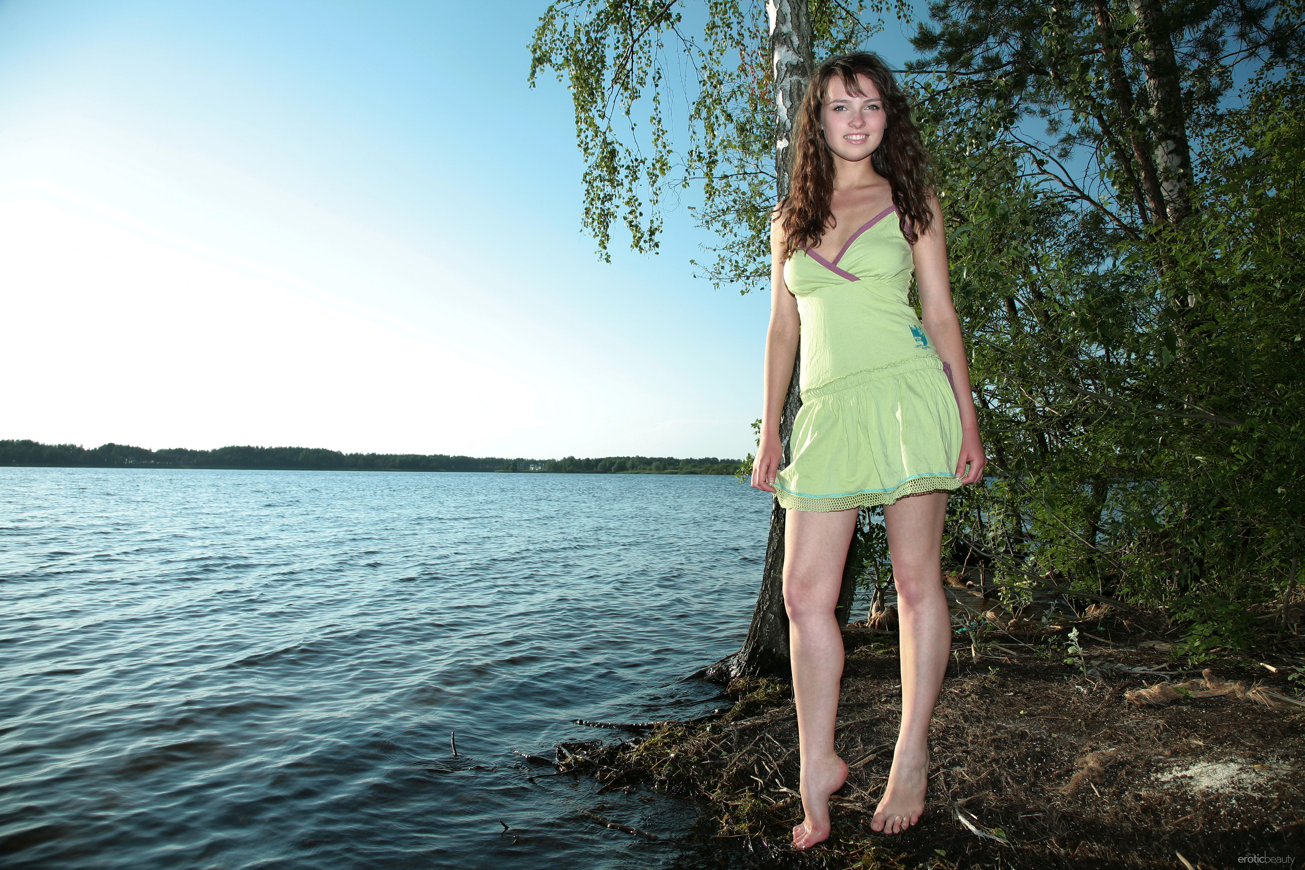 2013-05-03 [EroticBeauty] Ksucha B - Presenting