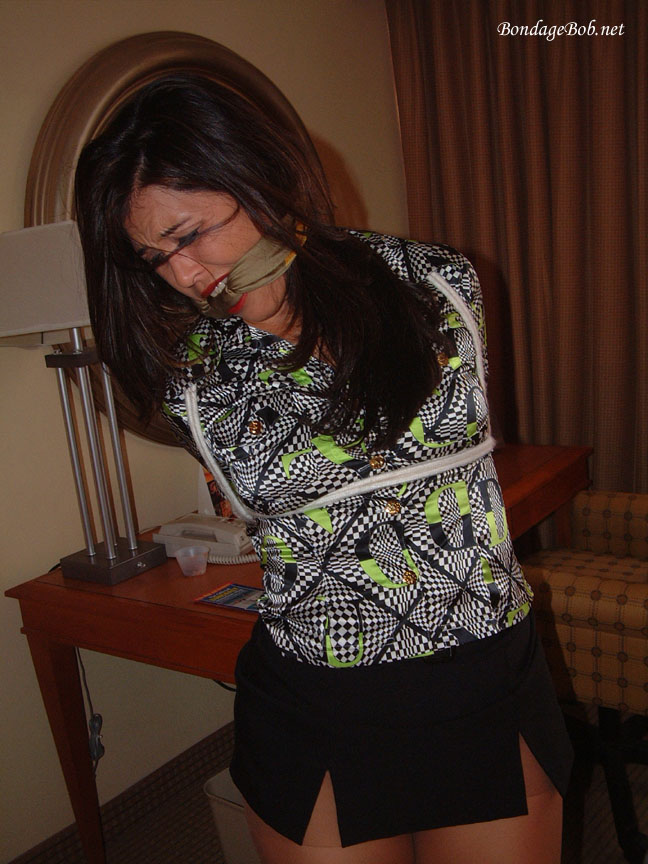 Tied Sexy Beauties 82-2