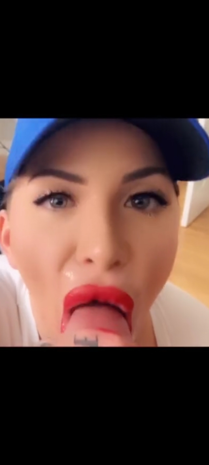 Ass in jeans blowjob anal cum