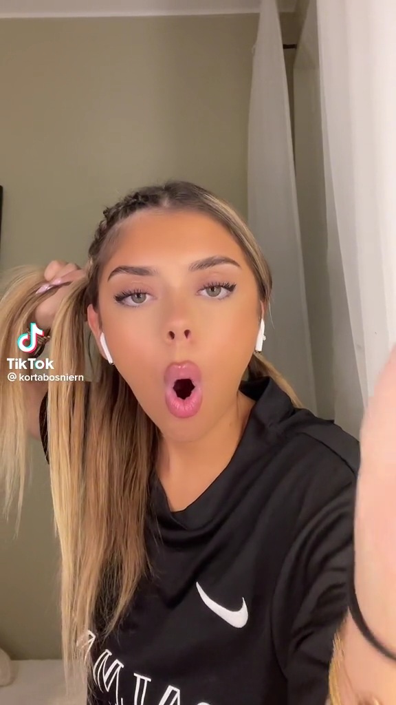 Ass in jeans blowjob anal cum