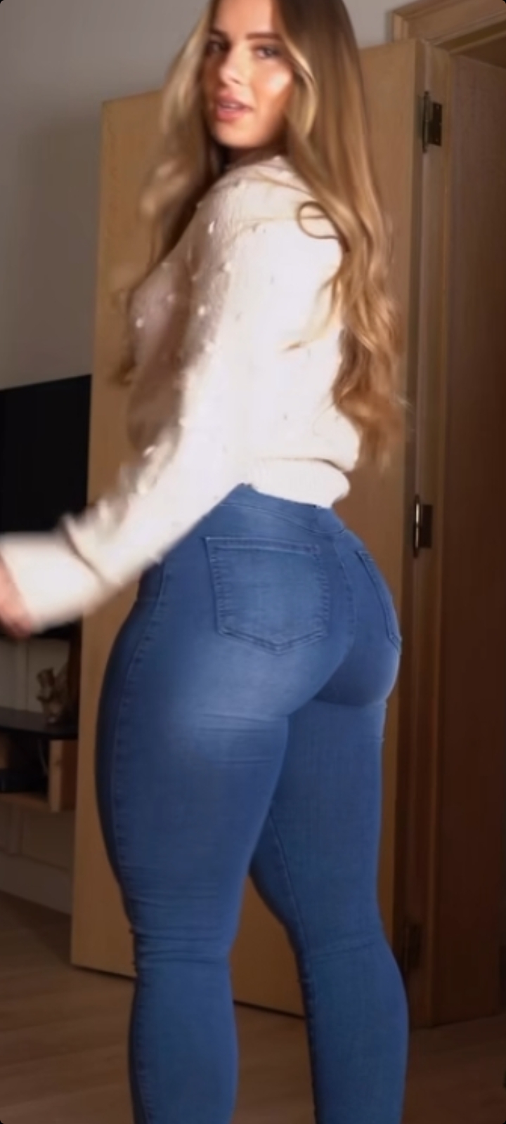 Ass in jeans blowjob anal cum