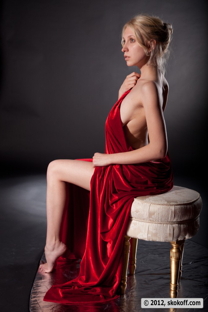 Katy Shooting In Studio (Edda)