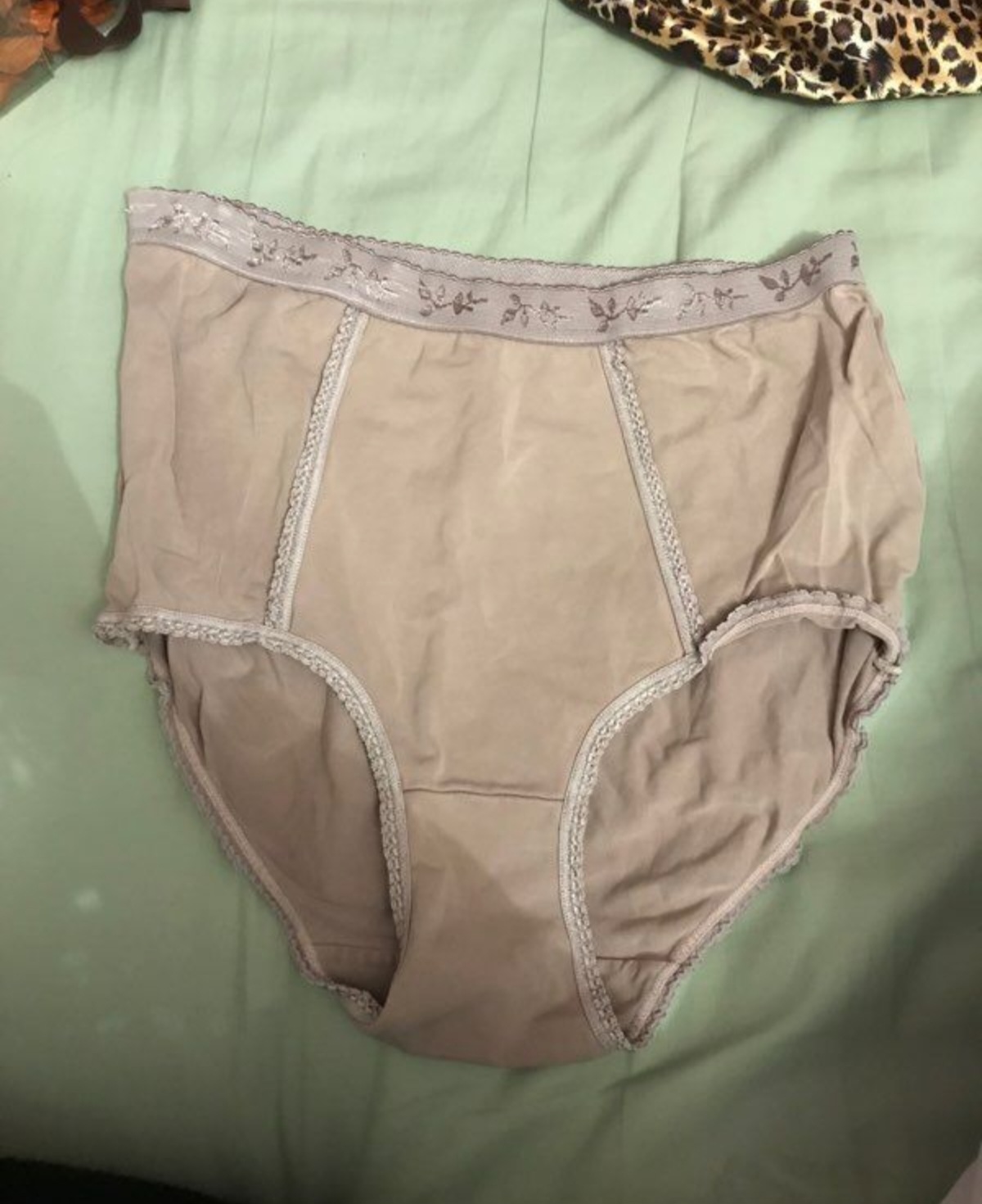 toutes ses putes on mis ses culottes