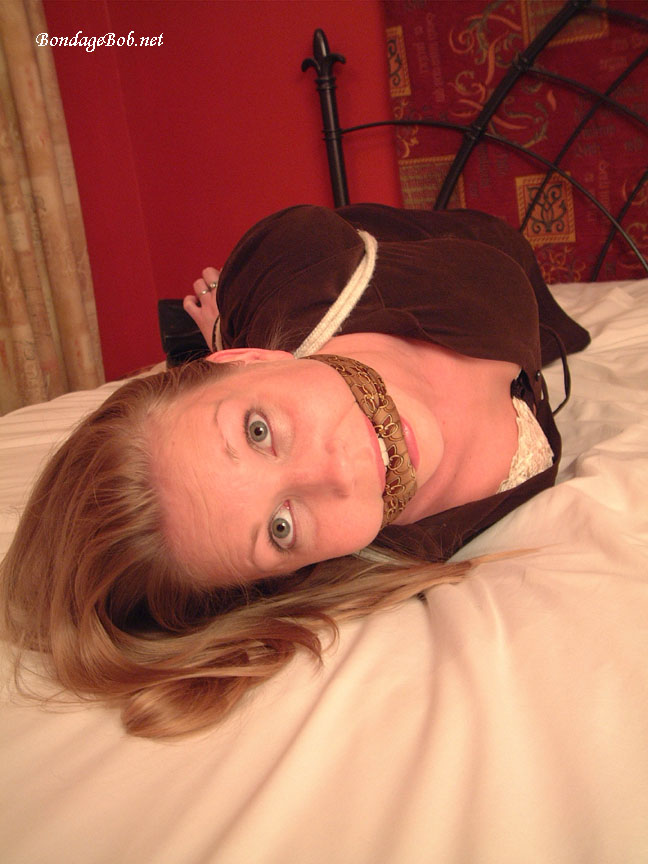 Tied Sexy Beauties 102