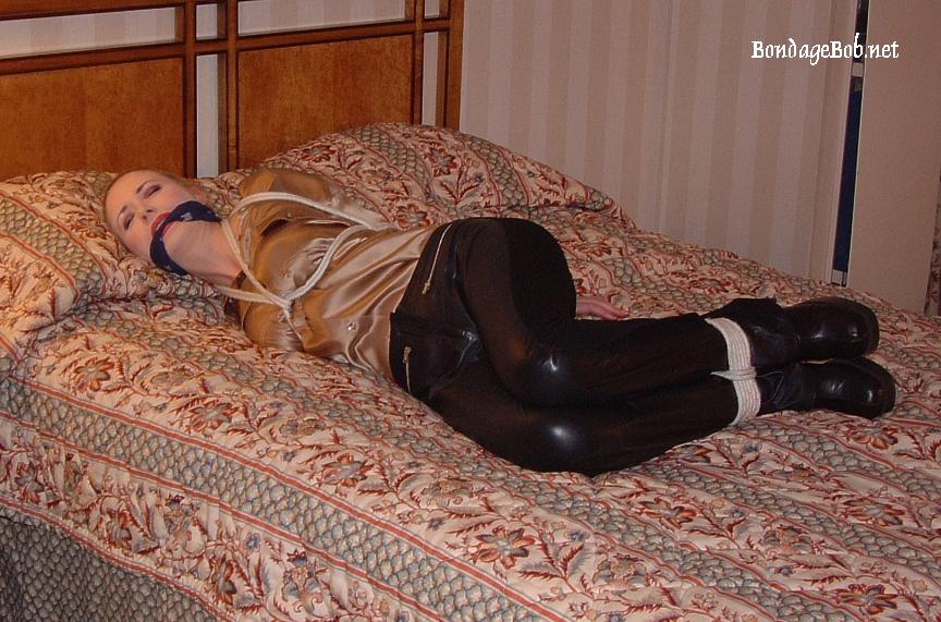 Tied Sexy Beauties 108