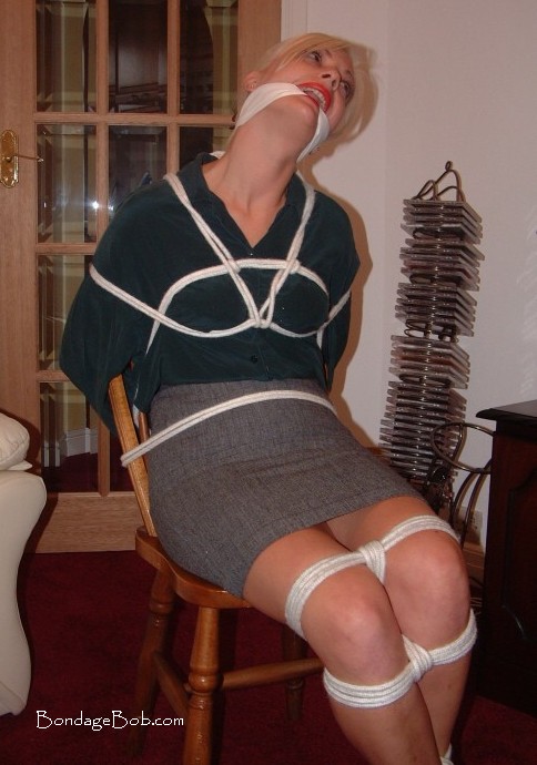 Tied Sexy Beauties 124-1