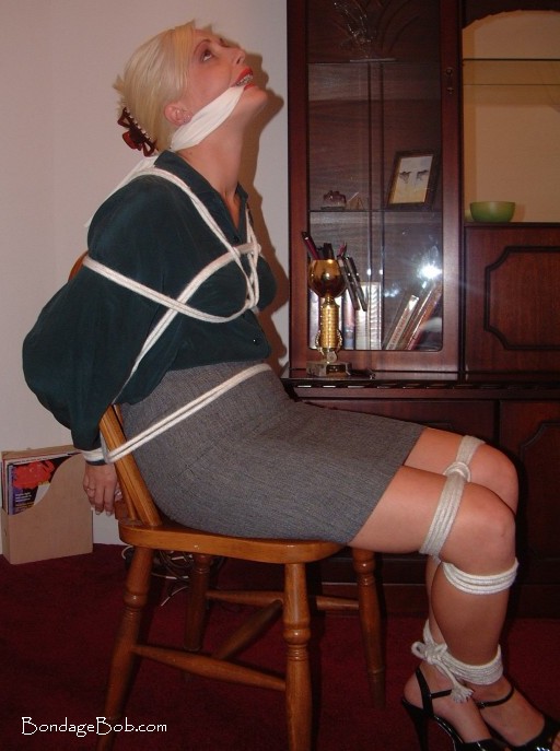 Tied Sexy Beauties 124-1