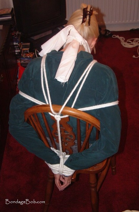 Tied Sexy Beauties 124-2