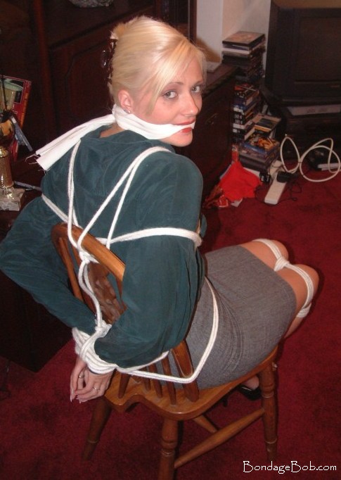 Tied Sexy Beauties 124-2