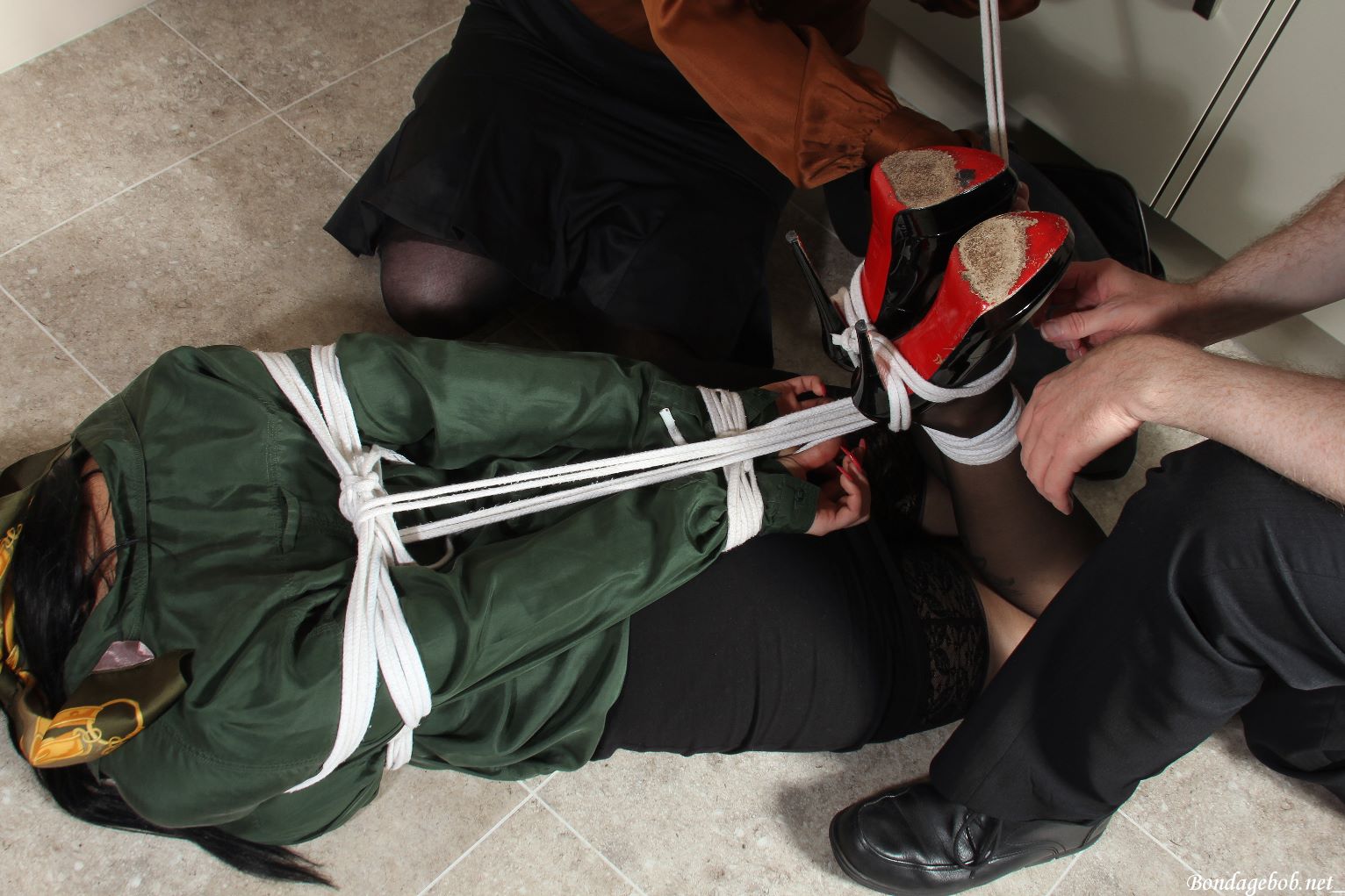 Tied Sexy Beauties 130-2