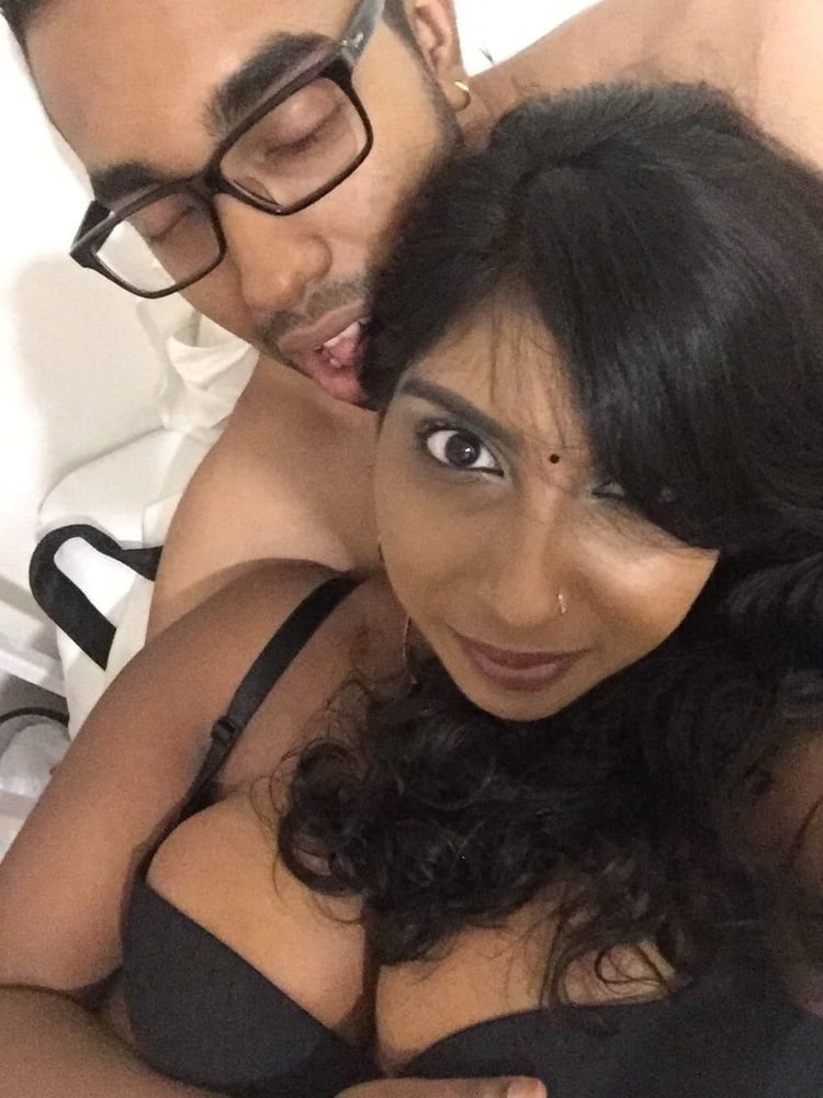 Tamil black bhabhi