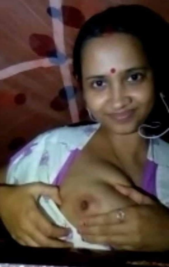 Village bhabhi