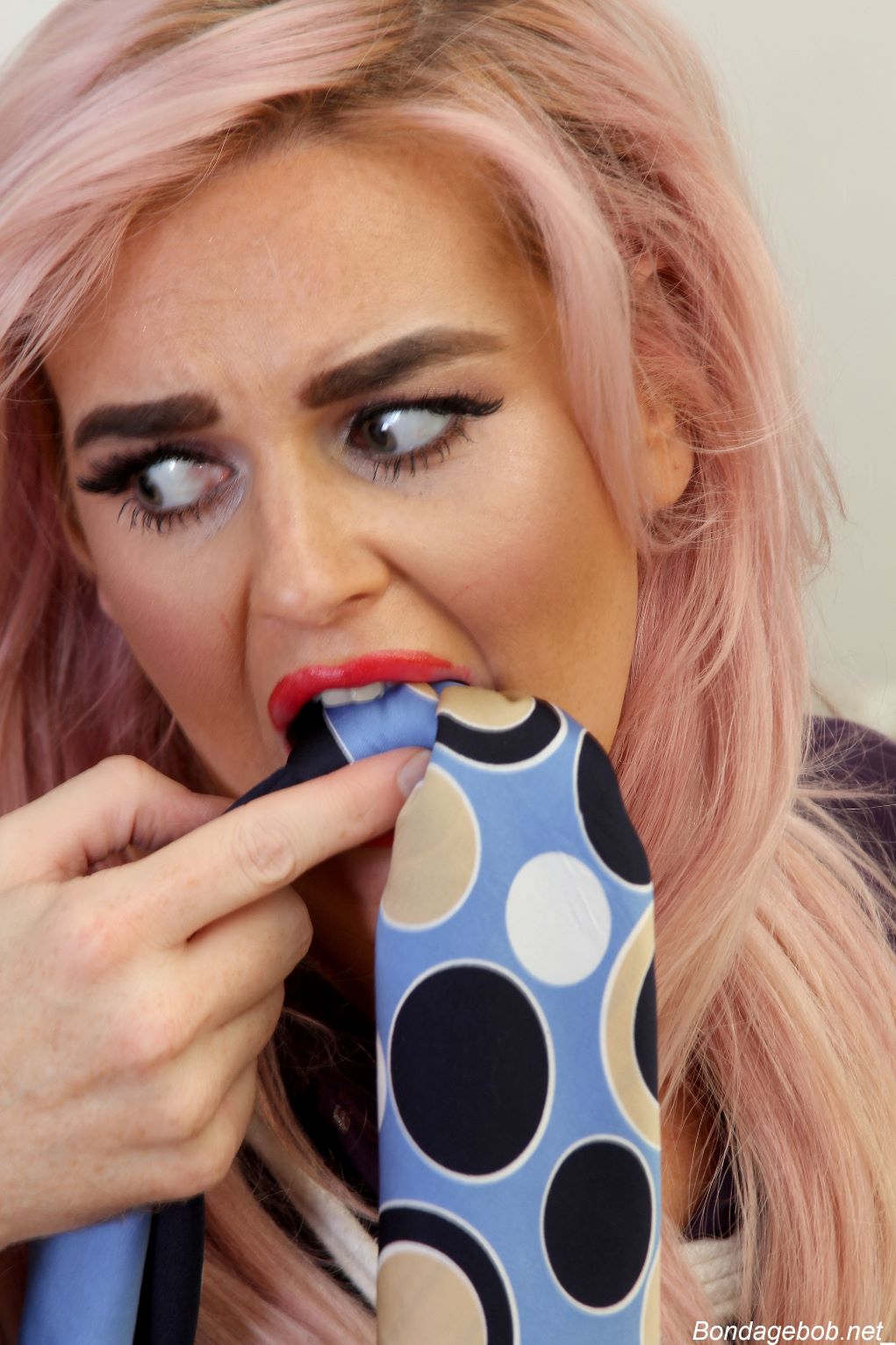 Tied Sexy Beauties 145-1