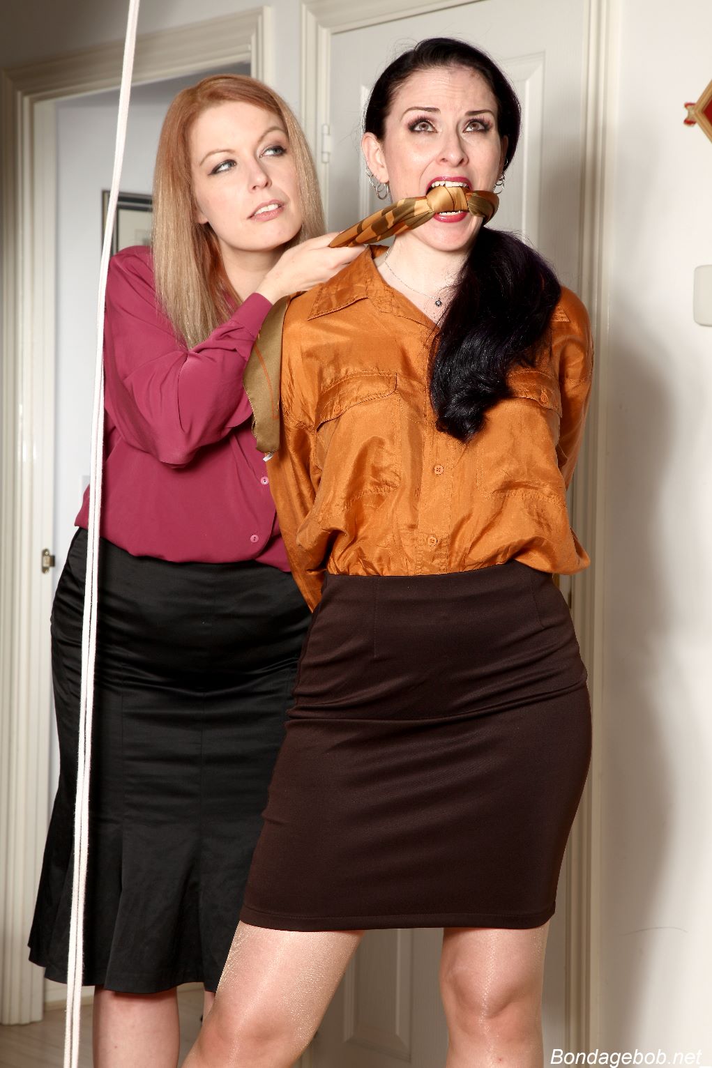 Tied Sexy Beauties 146-1