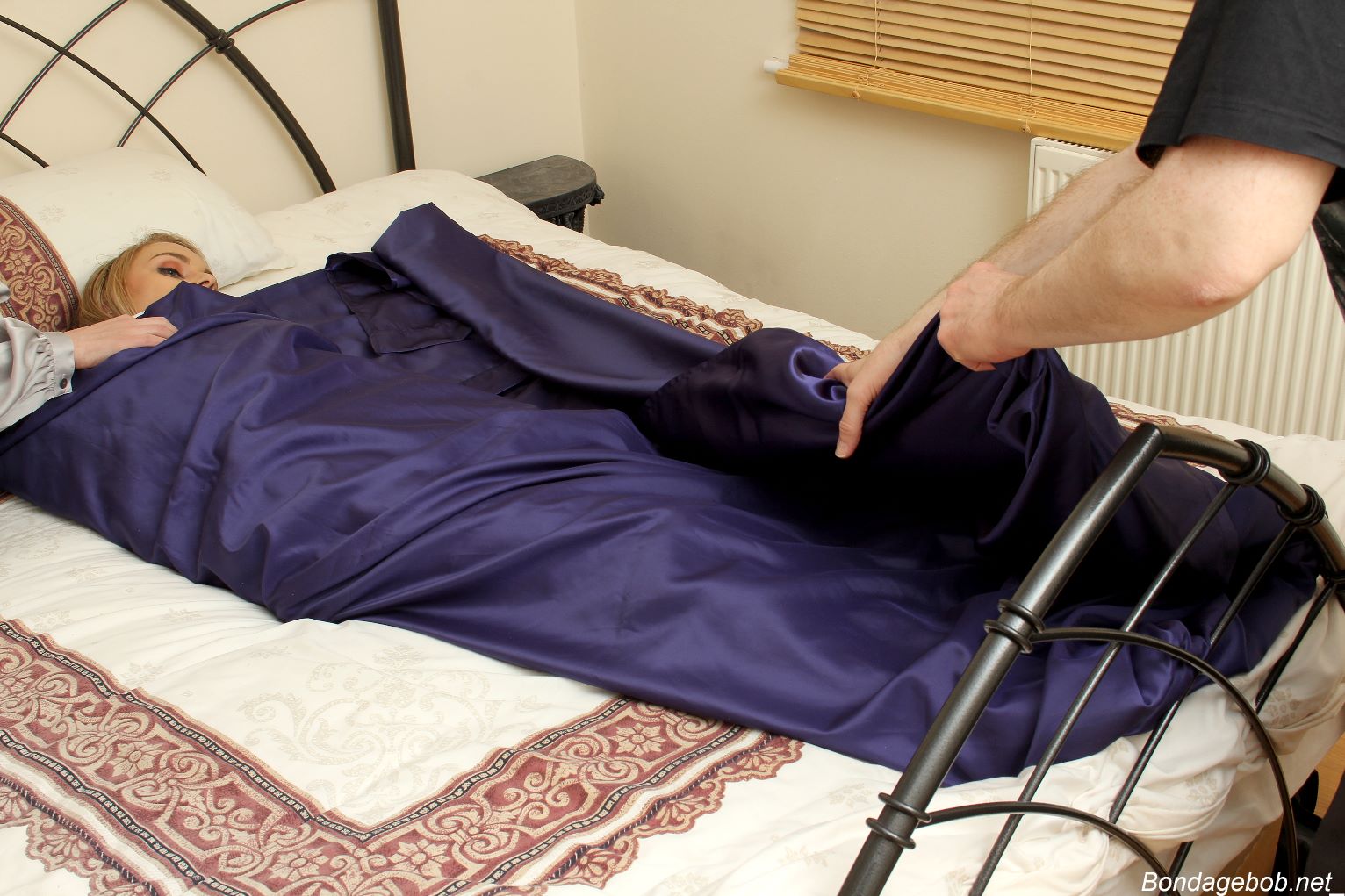 Tied Sexy Beauties 148-2