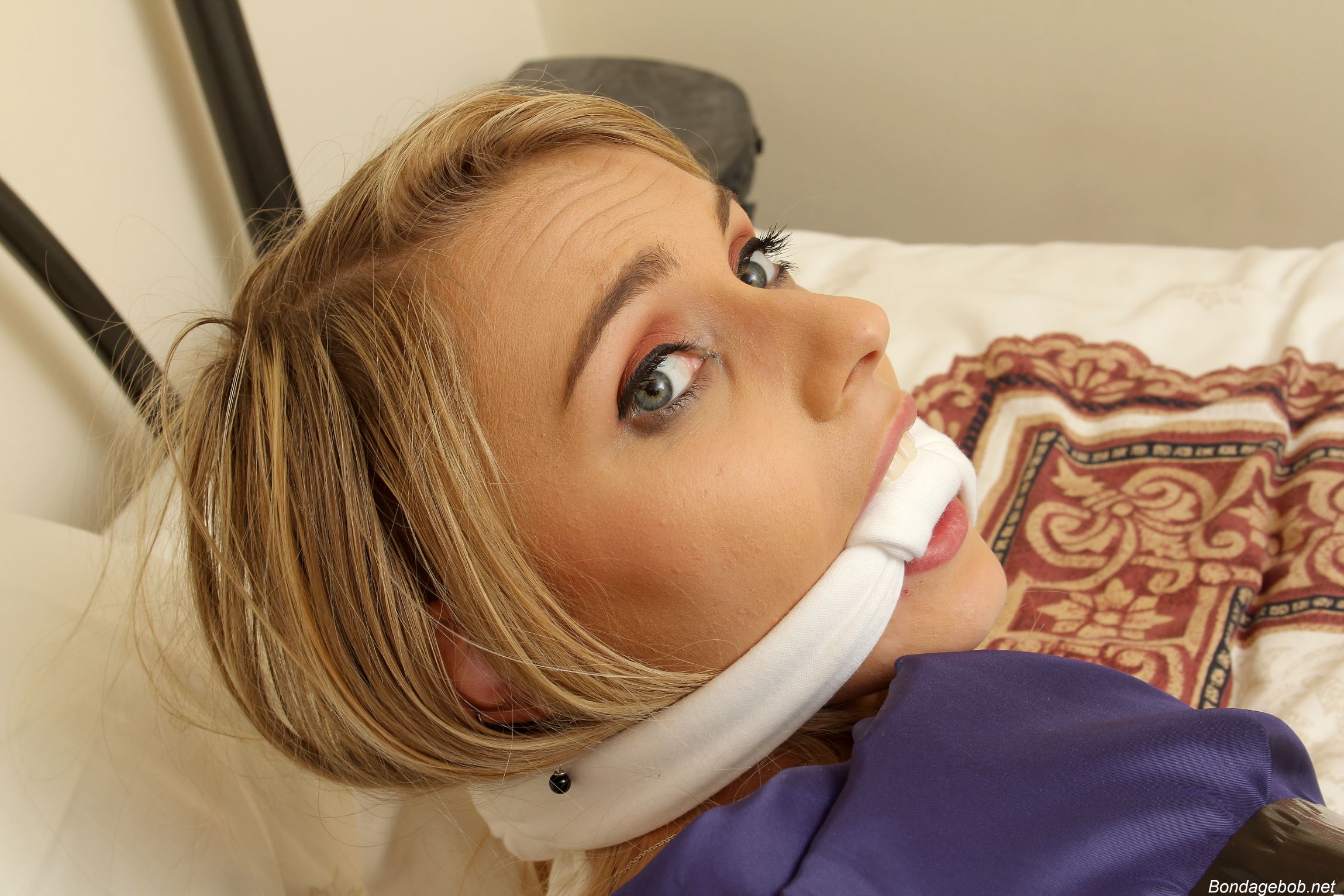 Tied Sexy Beauties 148-3