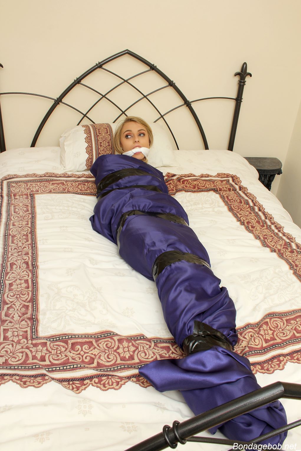 Tied Sexy Beauties 148-3