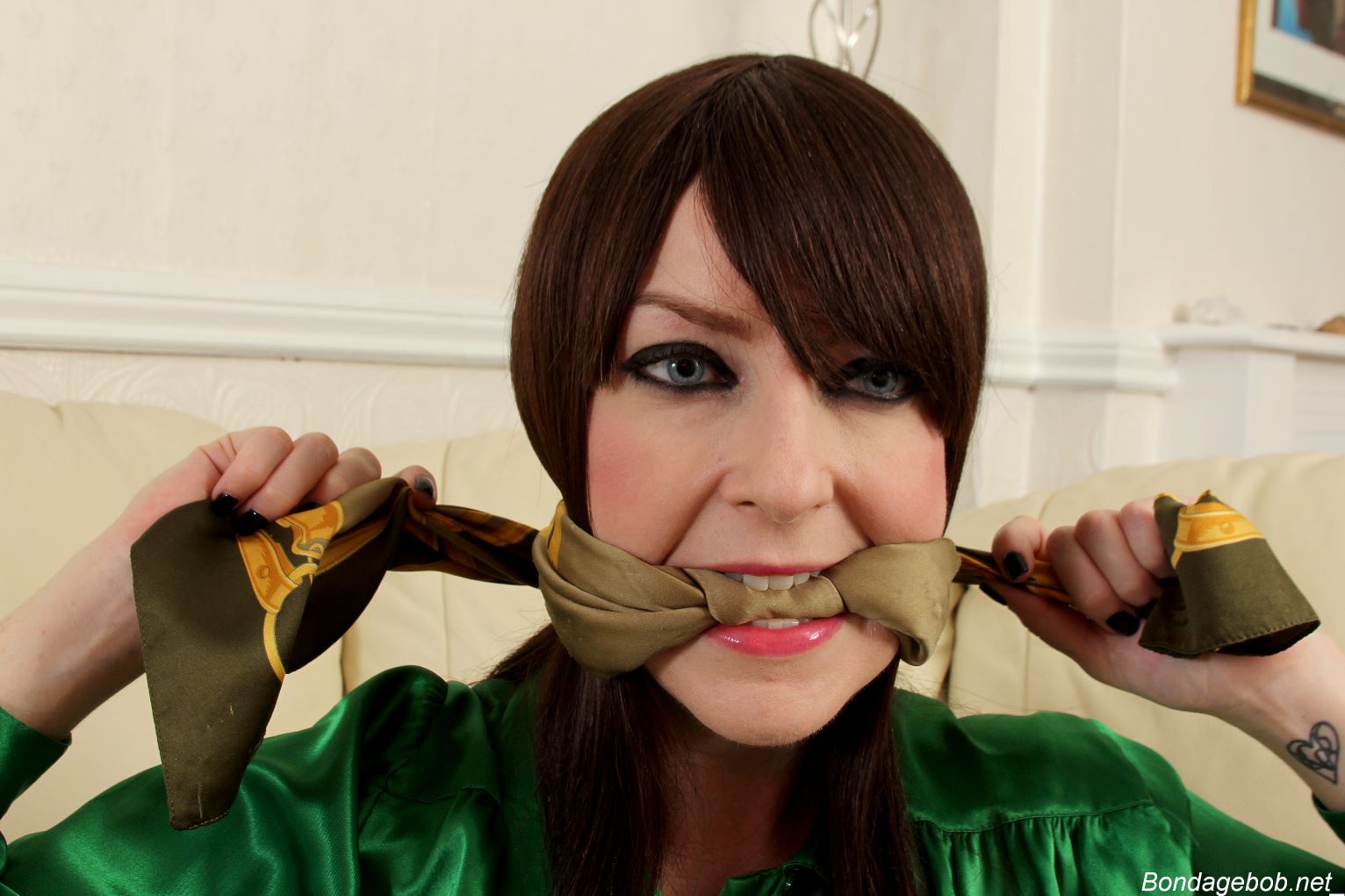 Tied Sexy Beauties 154-1