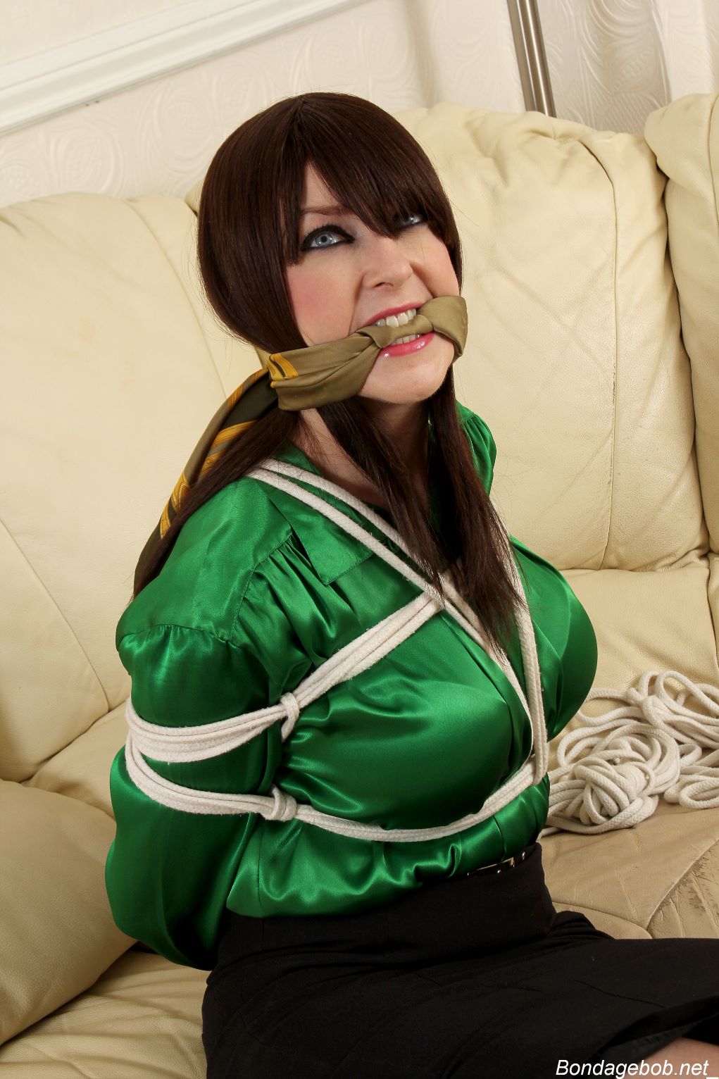 Tied Sexy Beauties 154-2