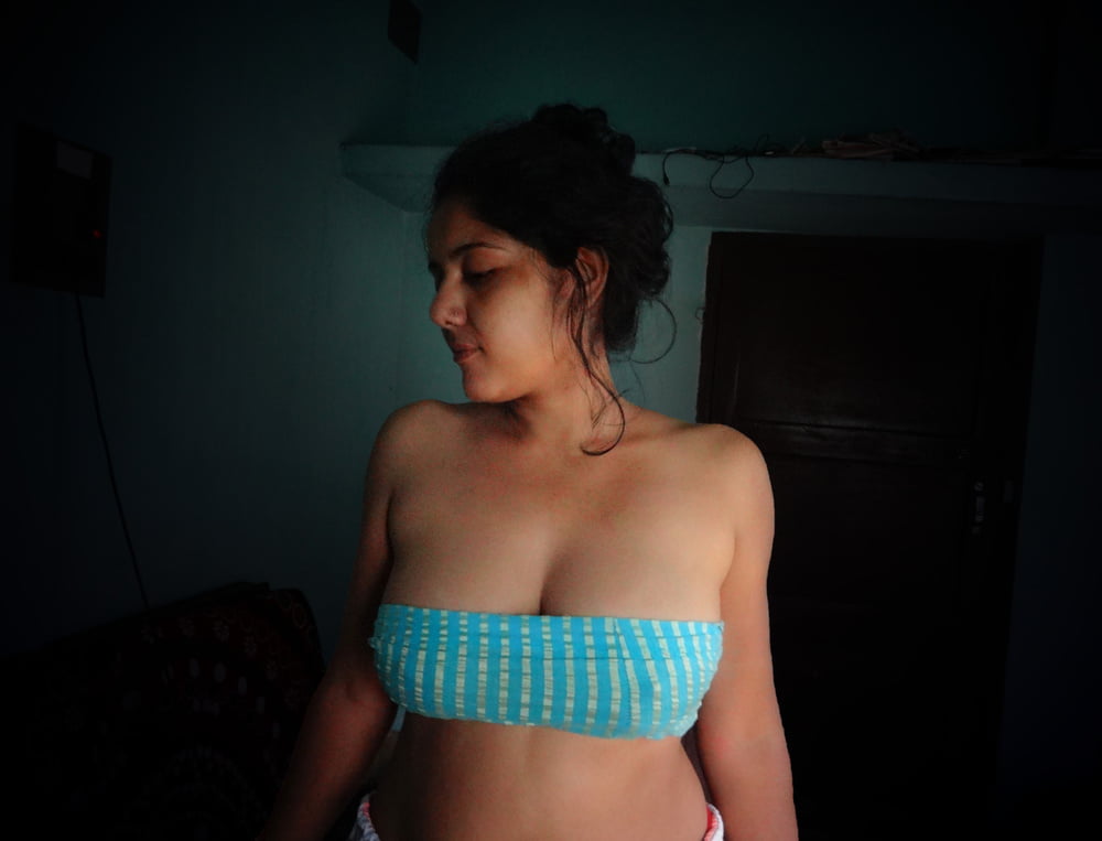Indian Boudi Big boobs