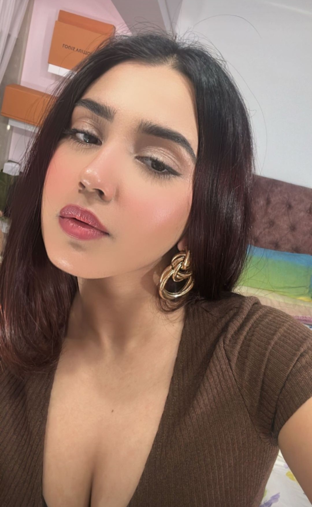 Exposing this desi whore Roshni