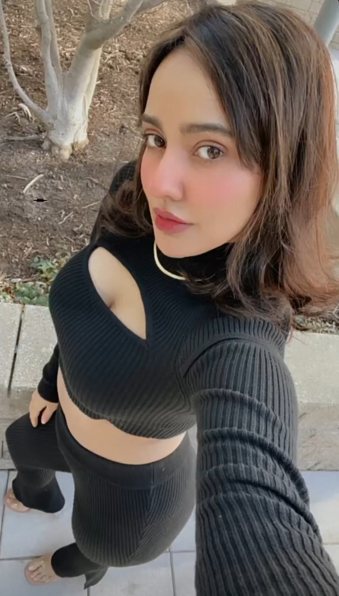 Risking these two whore mothers named shraddha and disha !