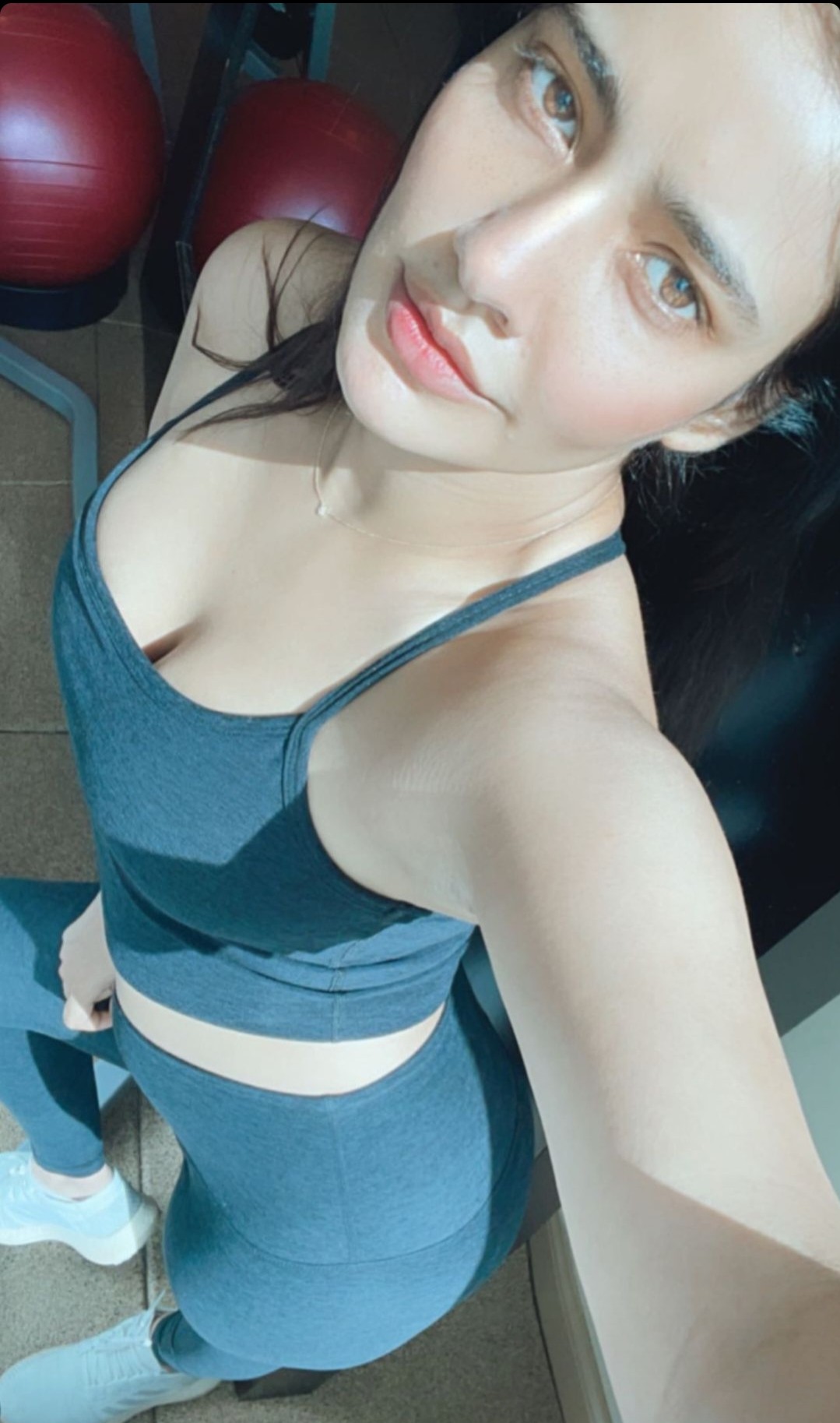 Risking these two whore mothers named shraddha and disha !