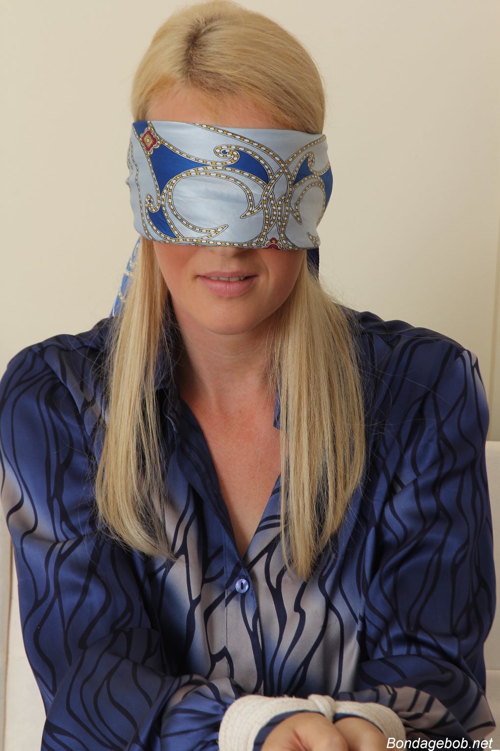 Tied Sexy Beauties 162-1