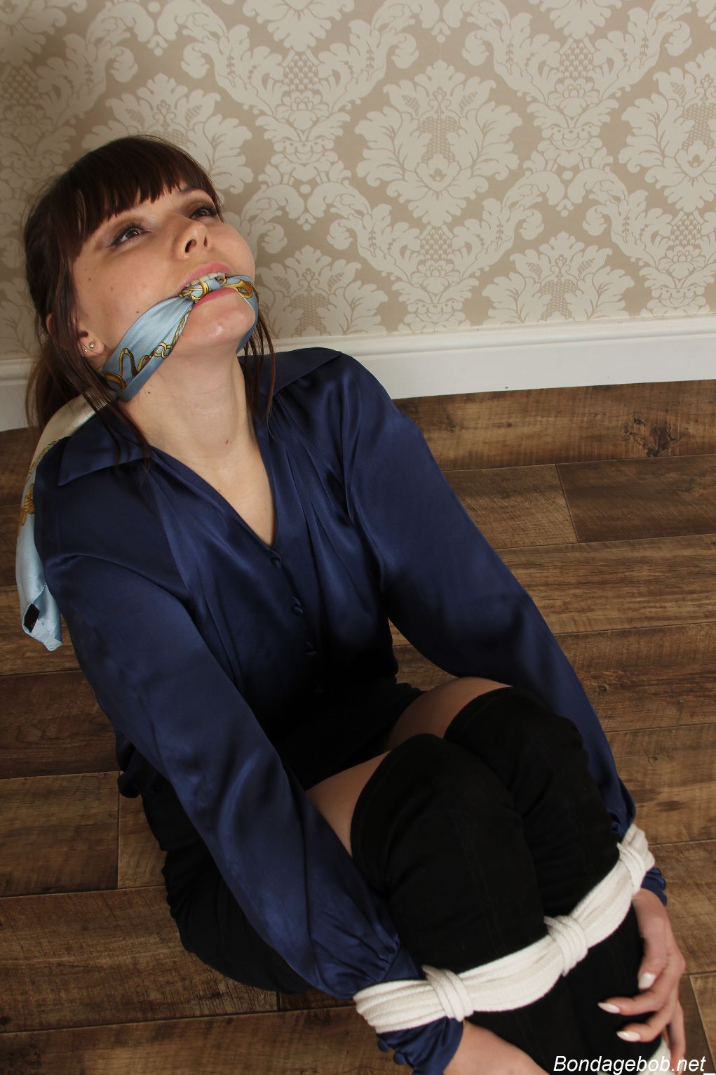 Tied Sexy Beauties 164-2