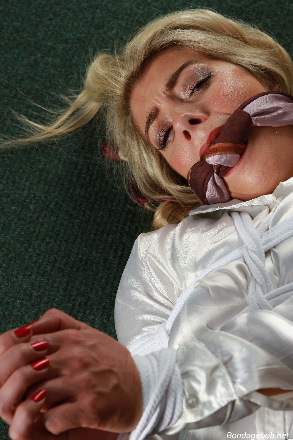 Tied Sexy Beauties 176-1