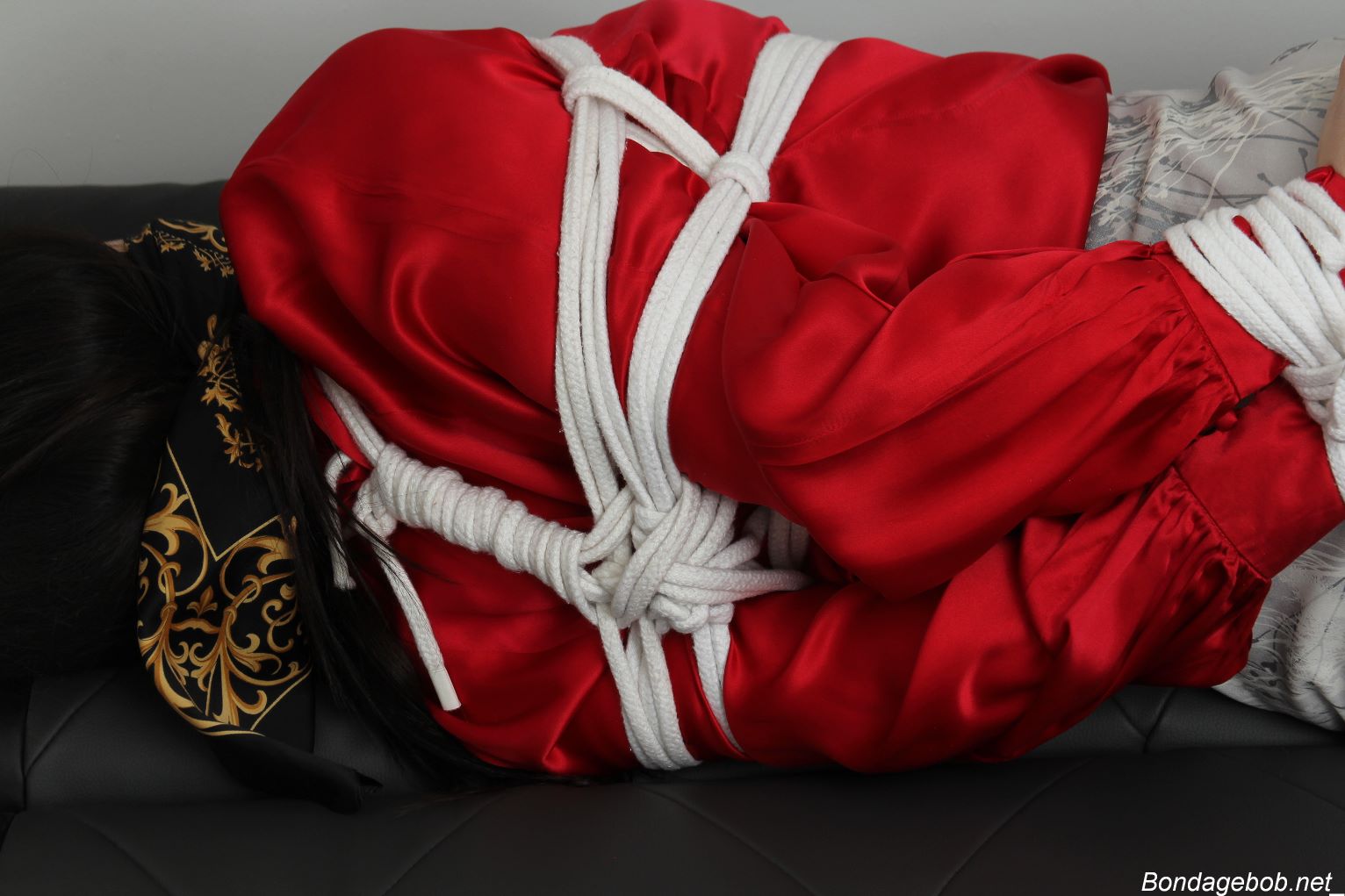 Tied Sexy Beauties 177-2