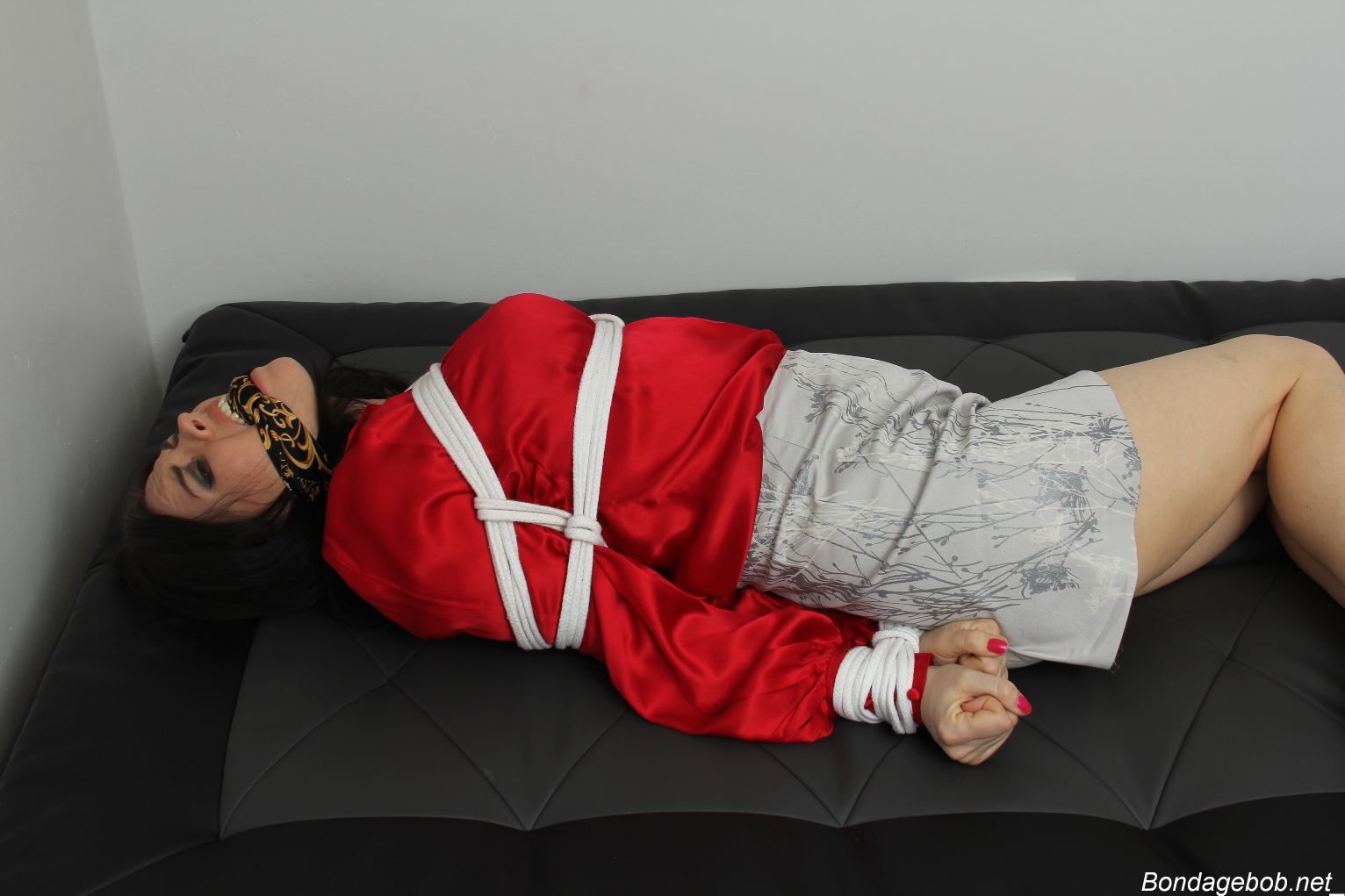 Tied Sexy Beauties 177-2