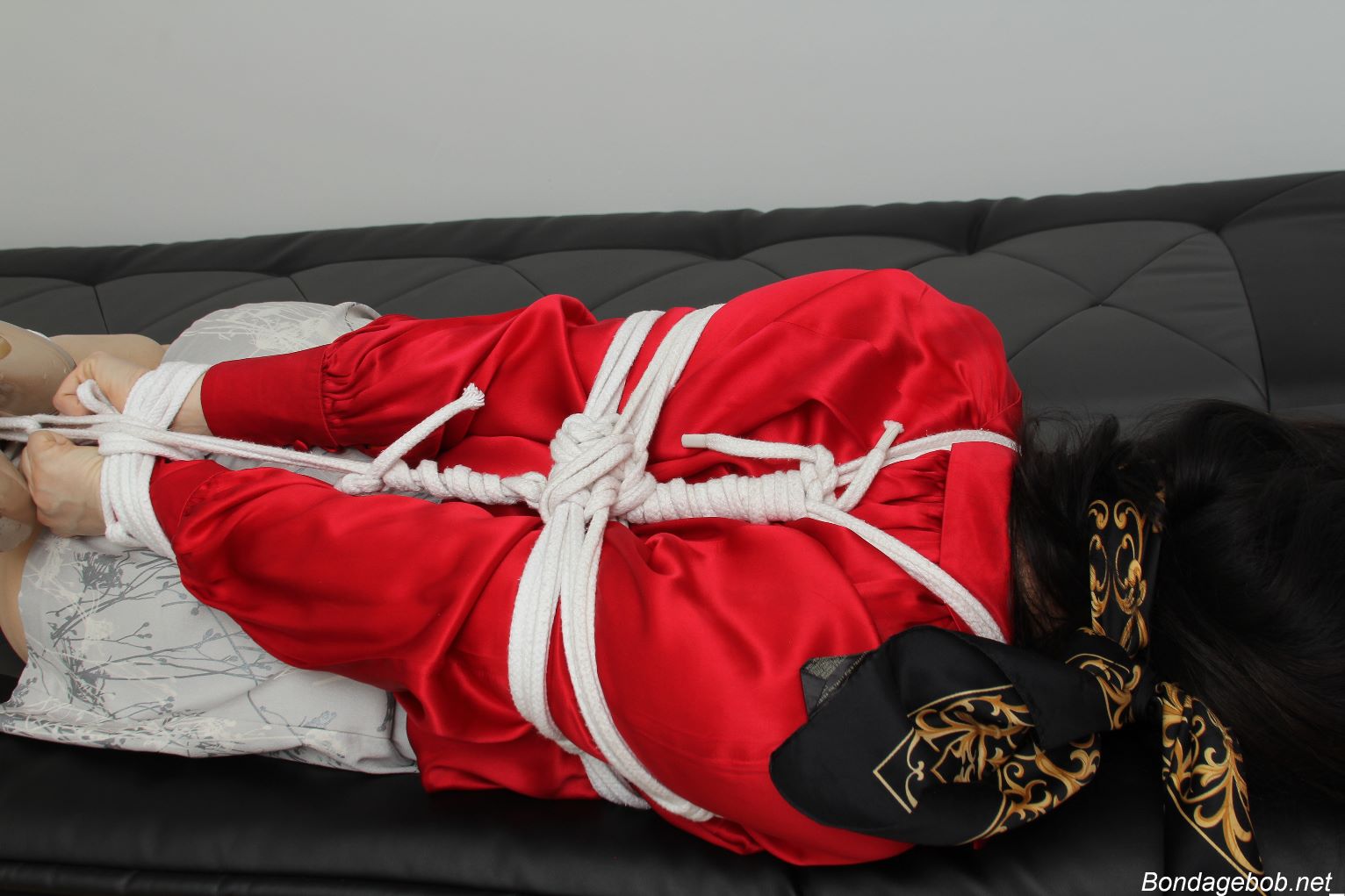 Tied Sexy Beauties 177-3