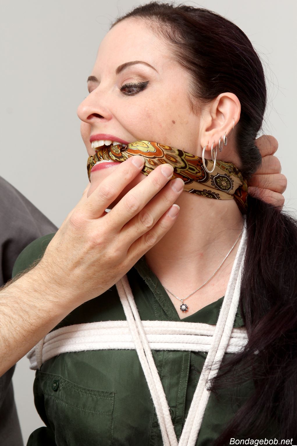 Tied Sexy Beauties 181-1