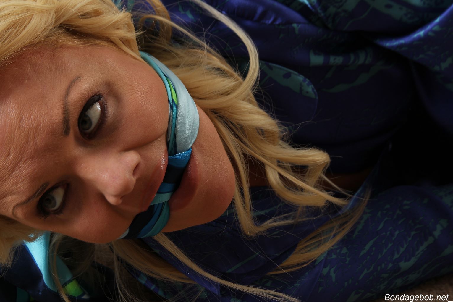 Tied Sexy Beauties 185-1