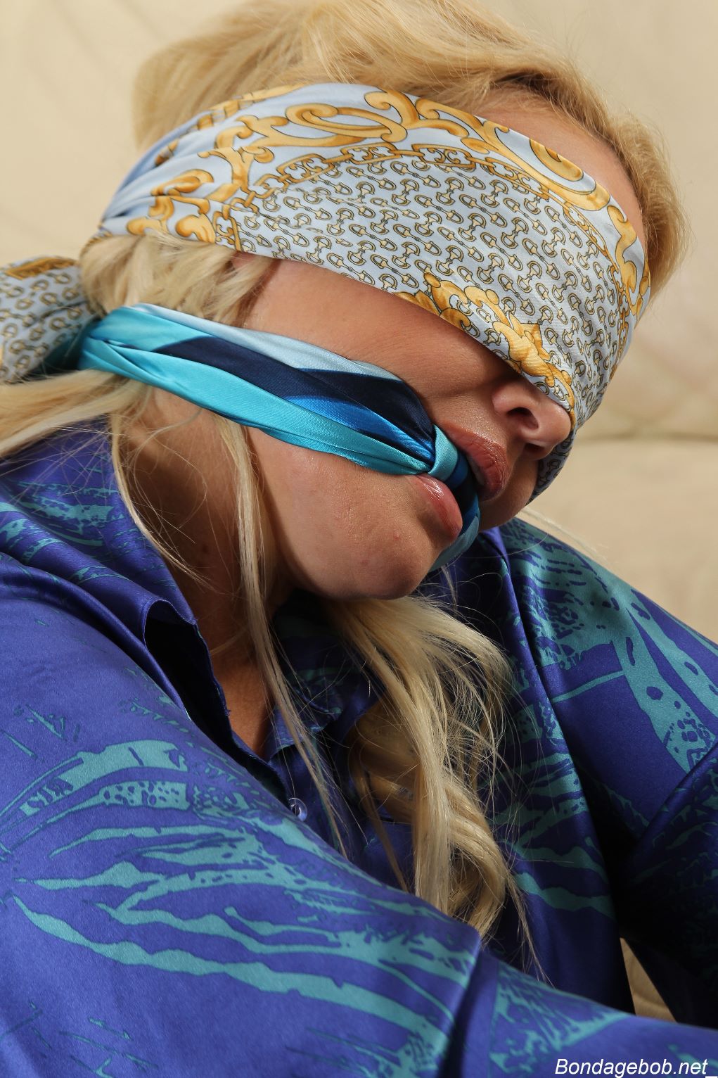 Tied Sexy Beauties 185-2