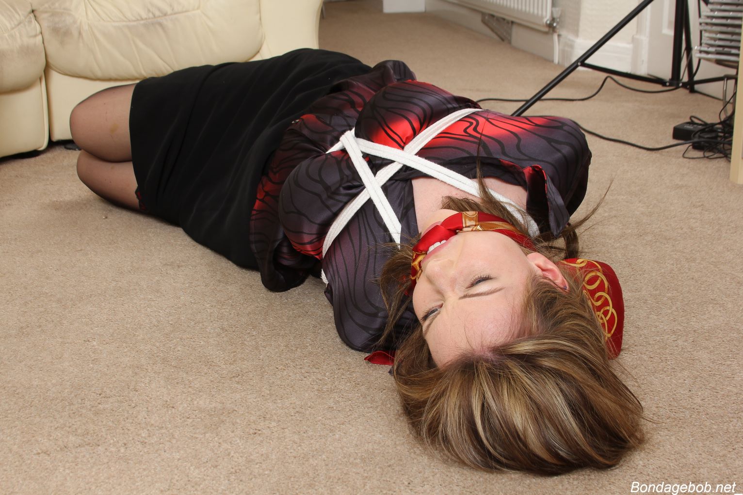 Tied Sexy Beauties 187-3