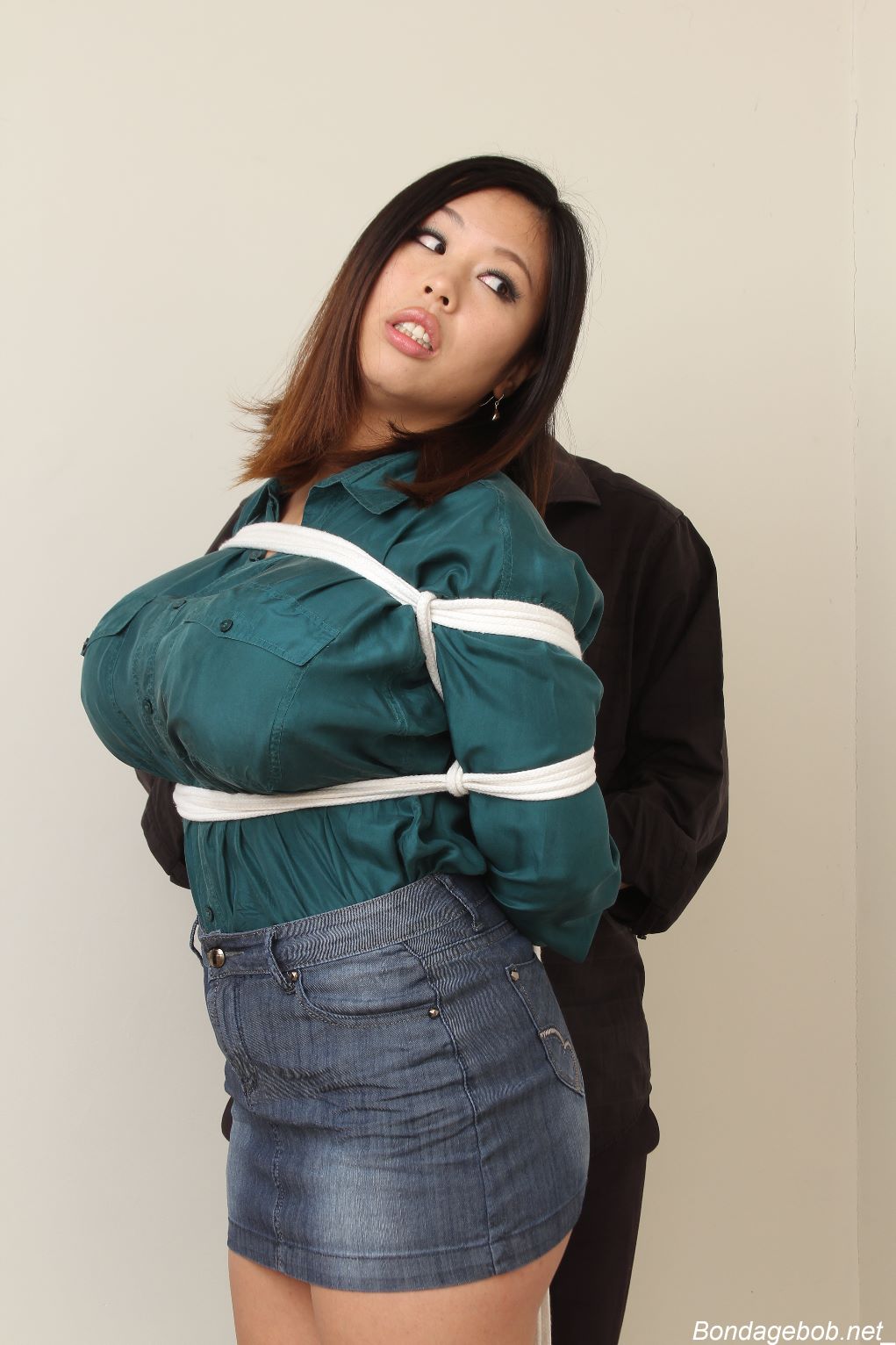 Tied Sexy Beauties 190-1