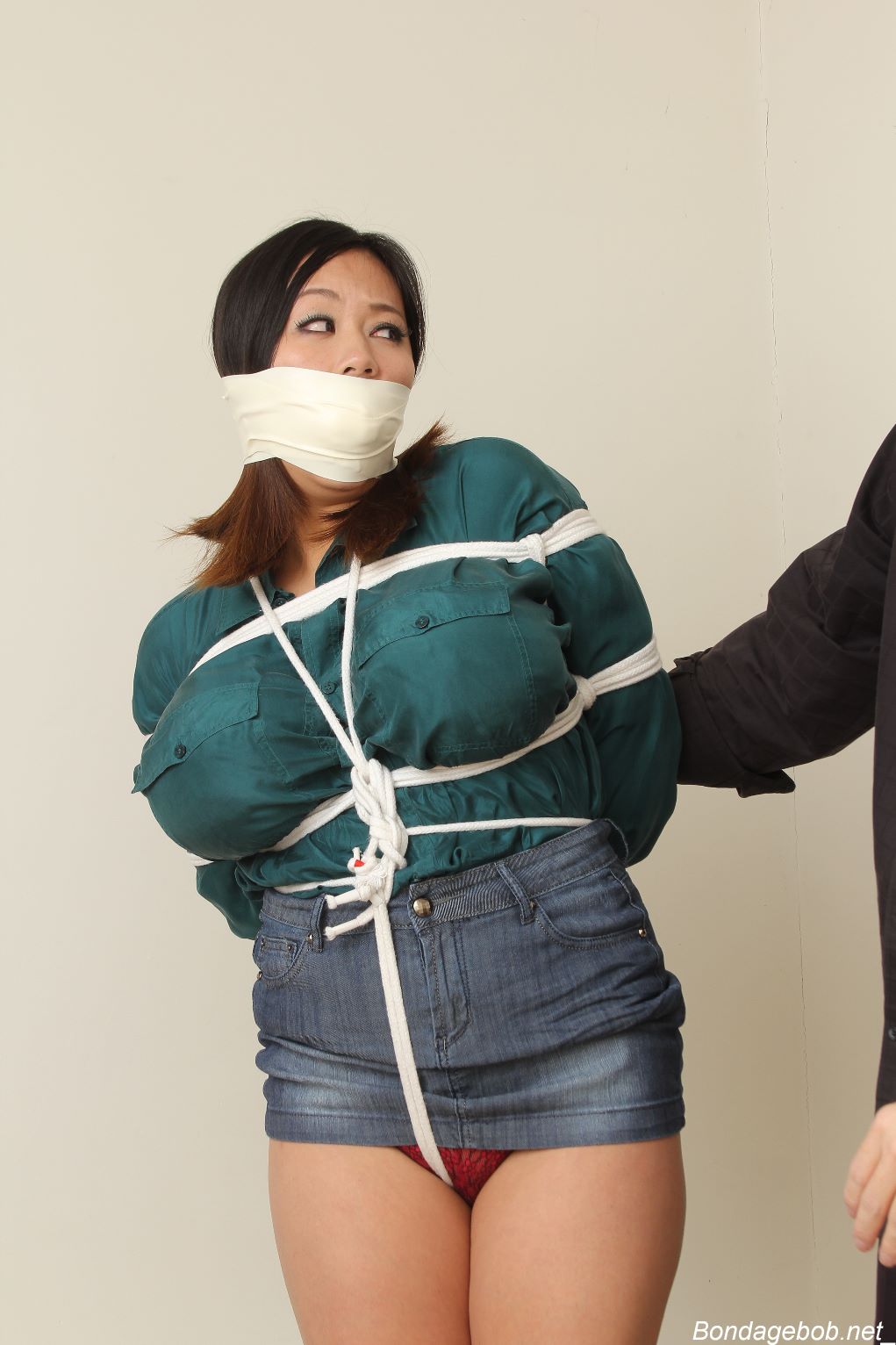 Tied Sexy Beauties 190-2