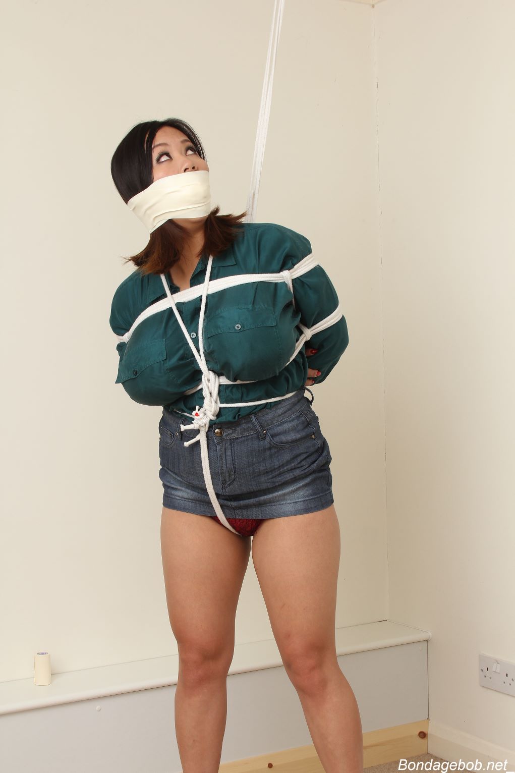 Tied Sexy Beauties 190-2