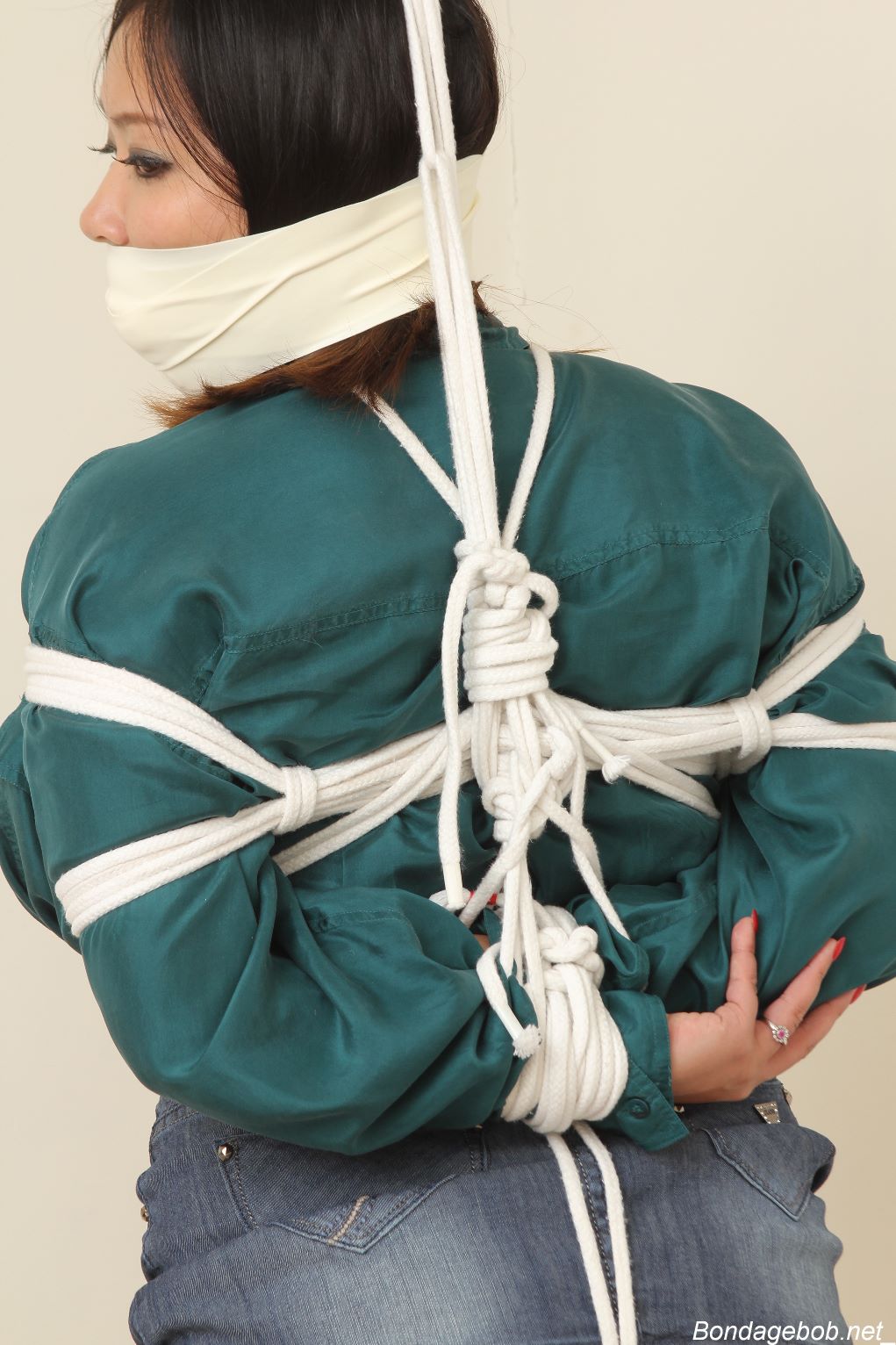 Tied Sexy Beauties 190-3