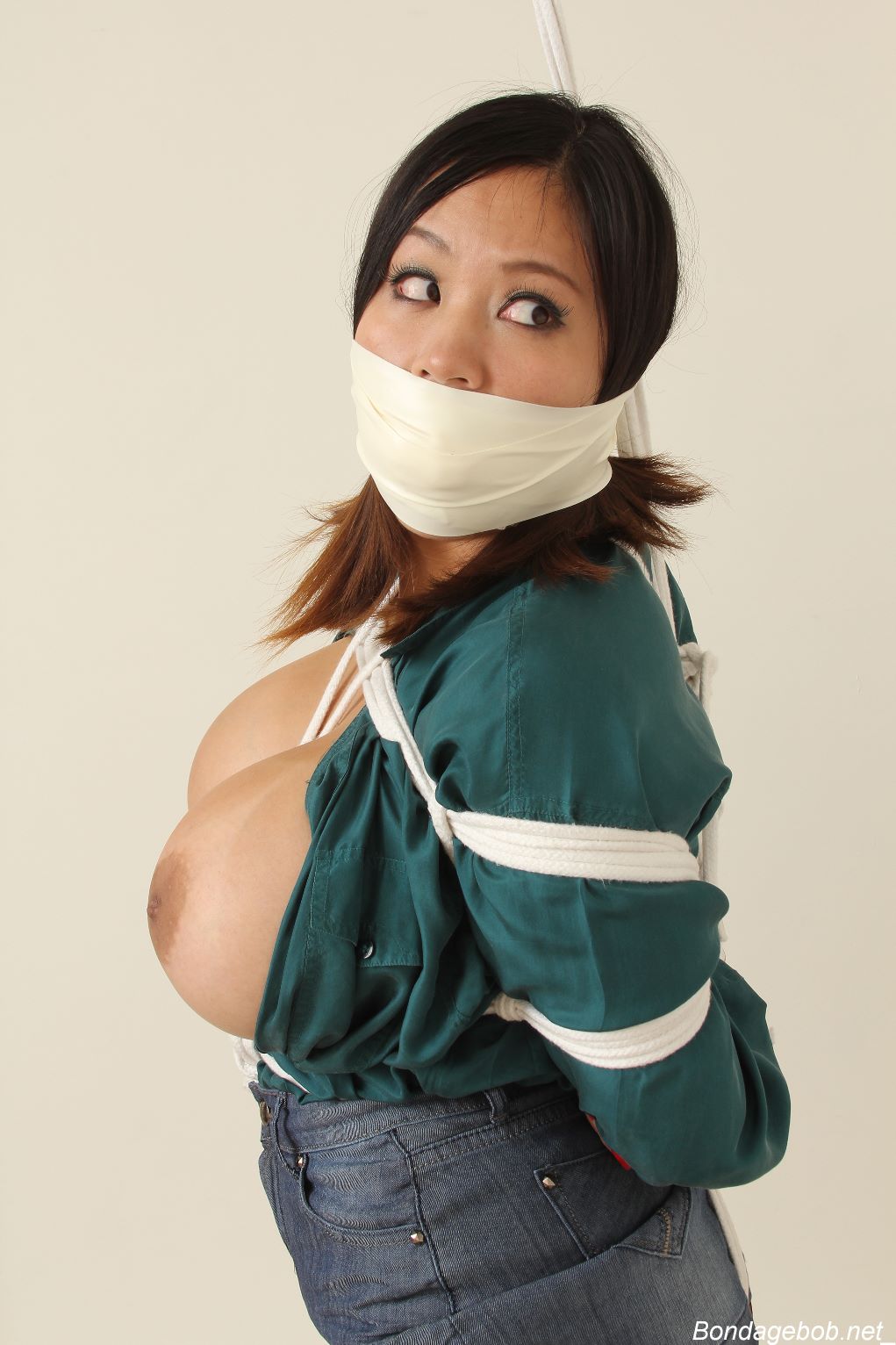 Tied Sexy Beauties 190-3