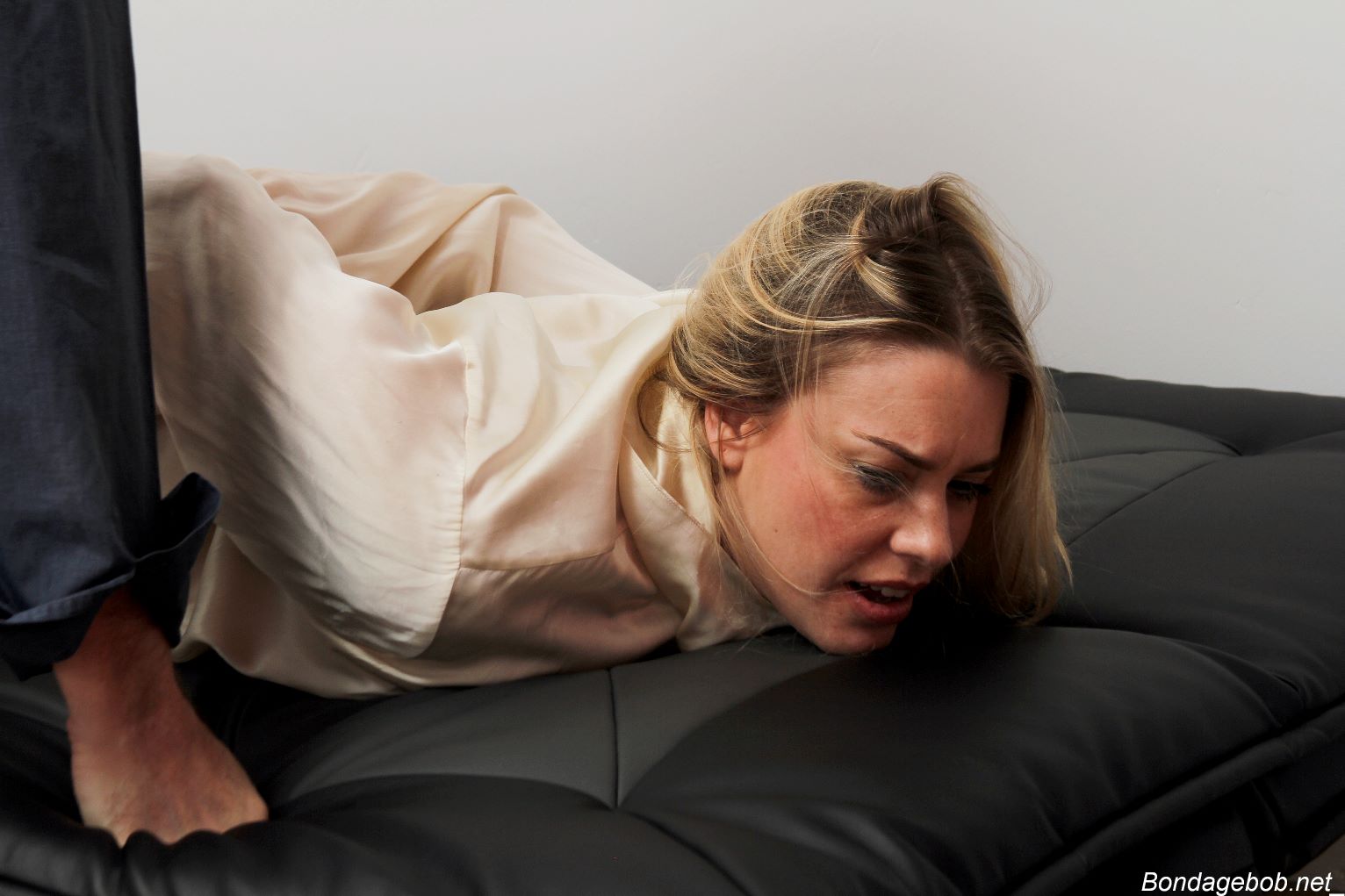 Tied Sexy Beauties 194-1