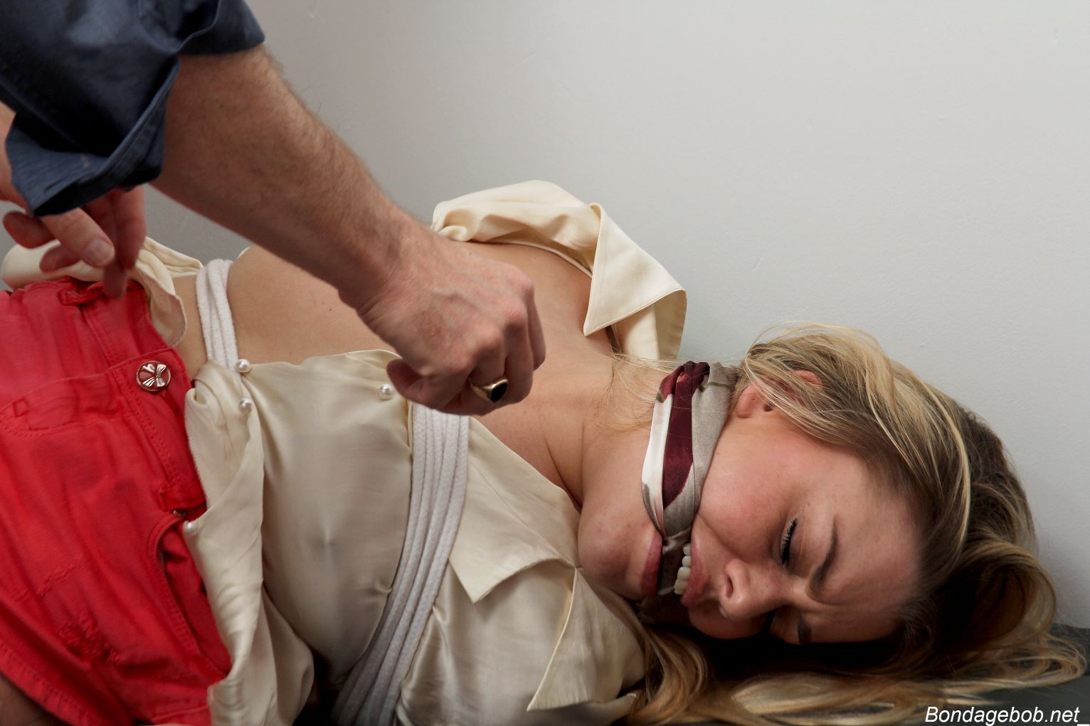 Tied Sexy Beauties 194-2