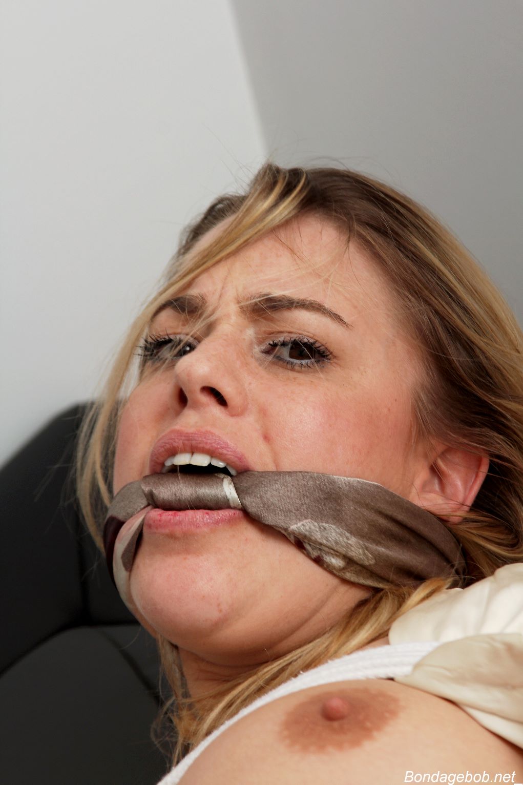 Tied Sexy Beauties 194-2