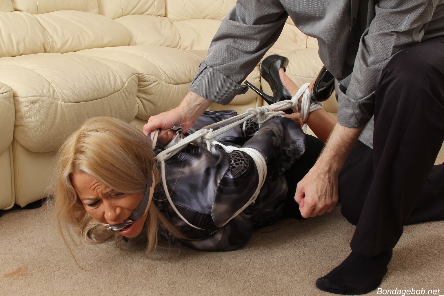 Tied Sexy Beauties 195-2